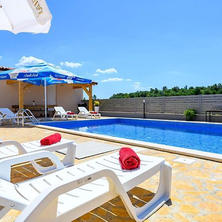 Stancija Amoroso Porec Apartments Luaran gambar