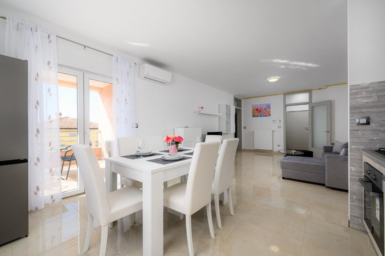 Stancija Amoroso Porec Apartments Luaran gambar