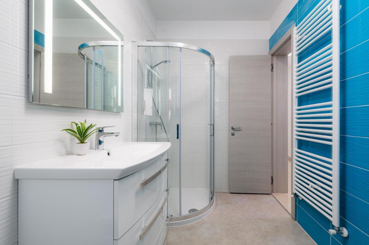 Stancija Amoroso Porec Apartments Luaran gambar