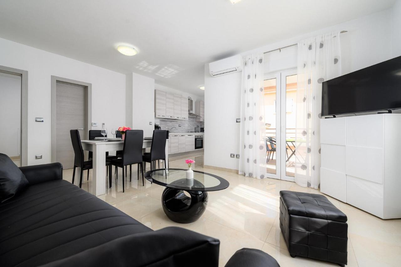 Stancija Amoroso Porec Apartments Luaran gambar