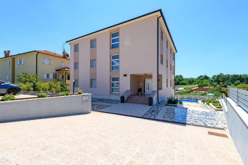 Stancija Amoroso Porec Apartments Luaran gambar