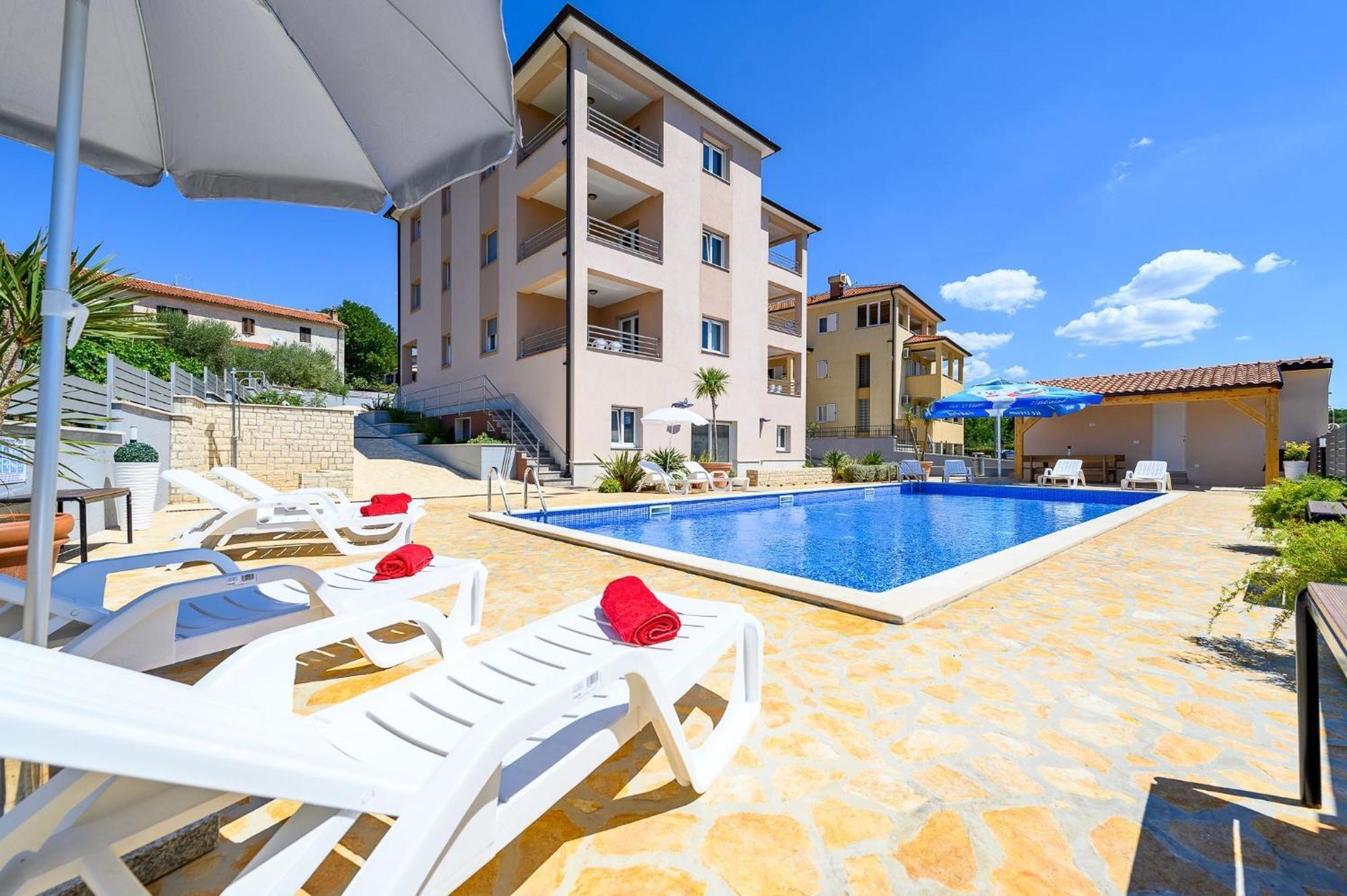 Stancija Amoroso Porec Apartments Luaran gambar