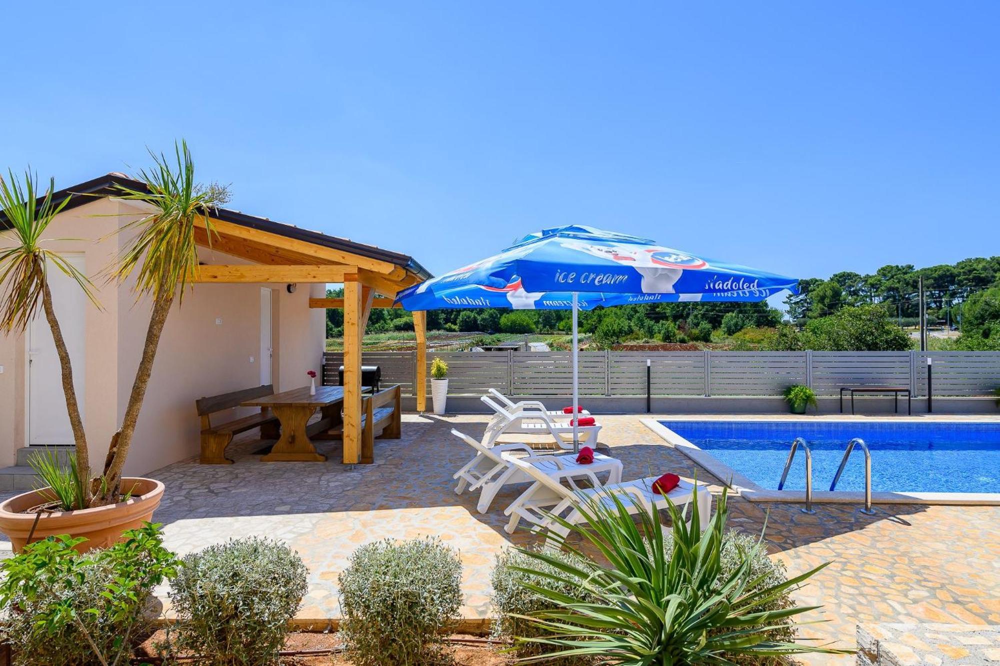 Stancija Amoroso Porec Apartments Luaran gambar