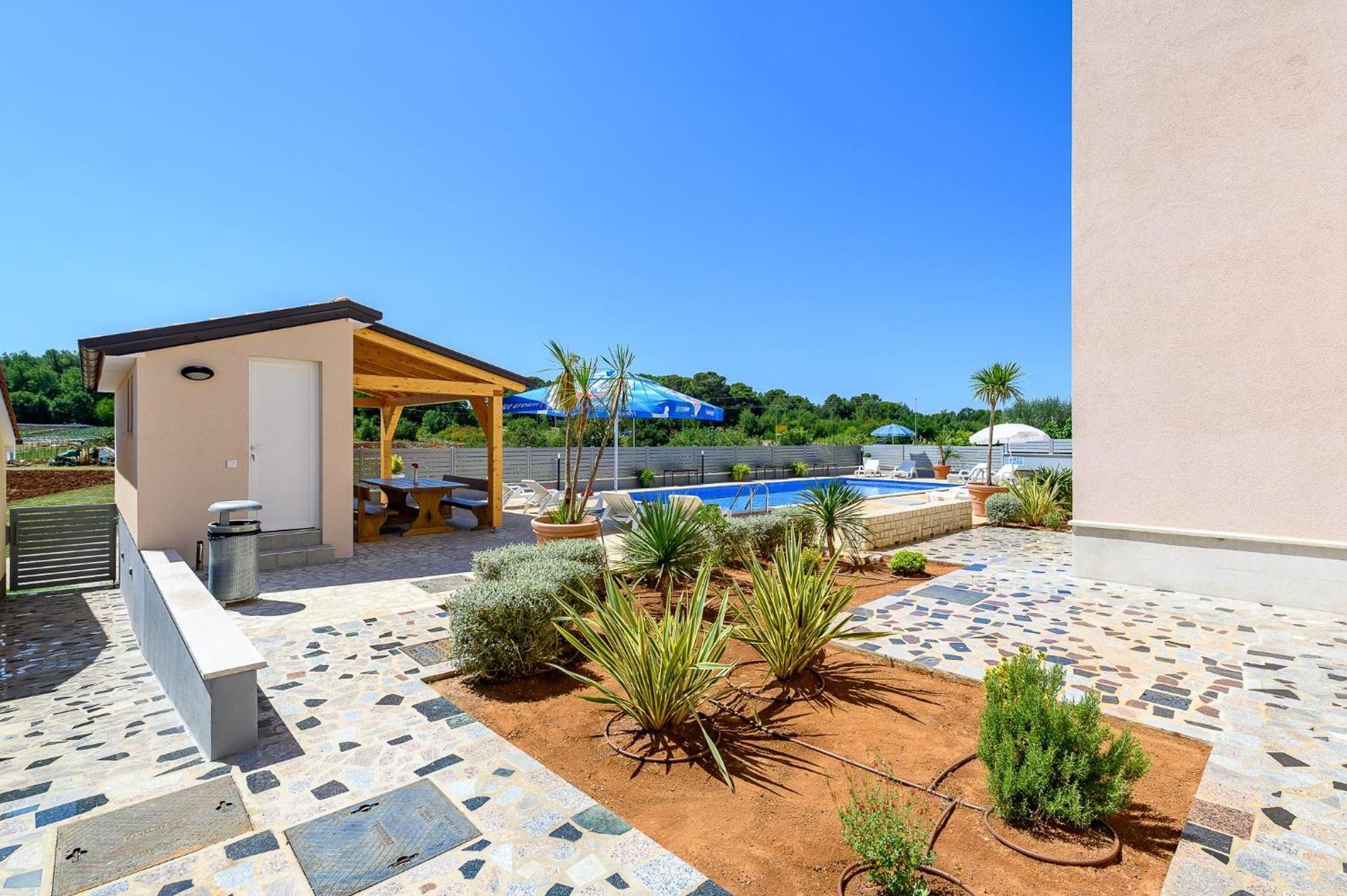 Stancija Amoroso Porec Apartments Luaran gambar