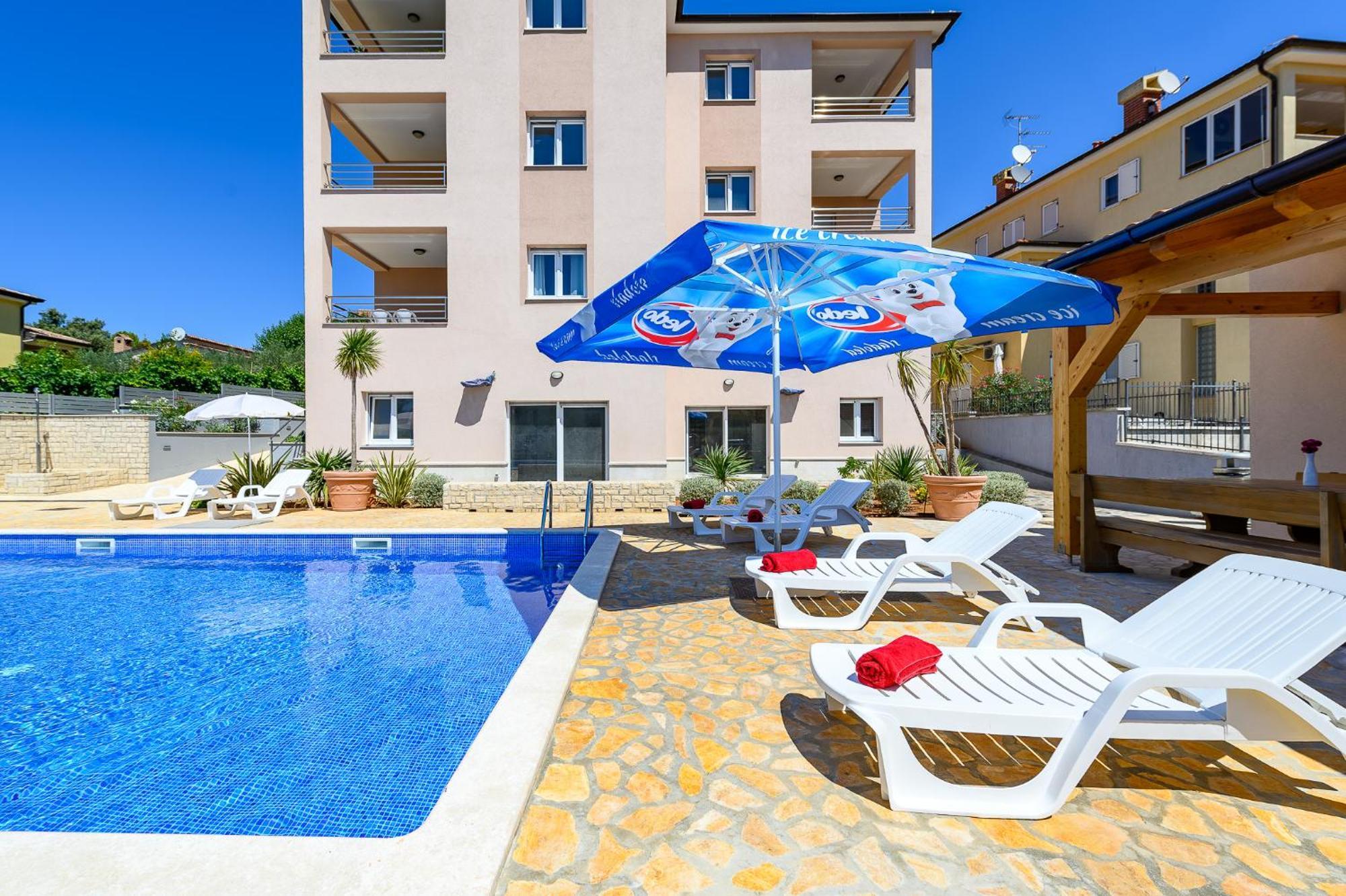 Stancija Amoroso Porec Apartments Luaran gambar
